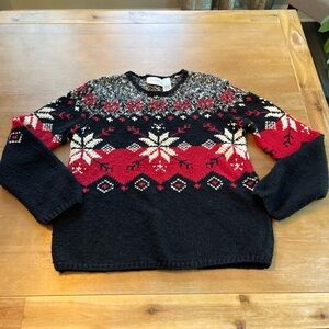 Fair Isle Nordic Liz Claiborne heavy sweater.  Black,red,white. Snowflake SZ S